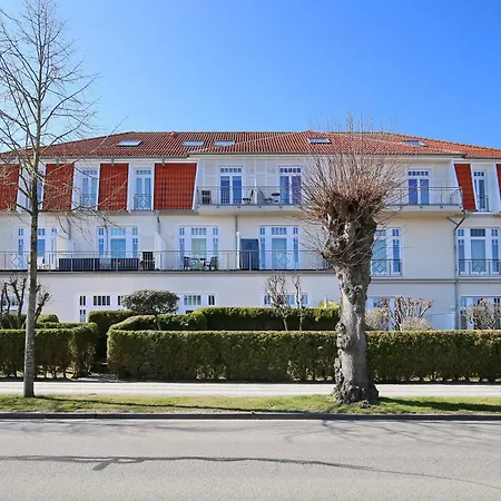 Apartment Strandstrasse 14 15 Kuehlungsborn